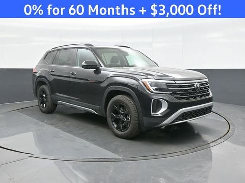 New 2026 Volkswagen Atlas Peak Edition image 1