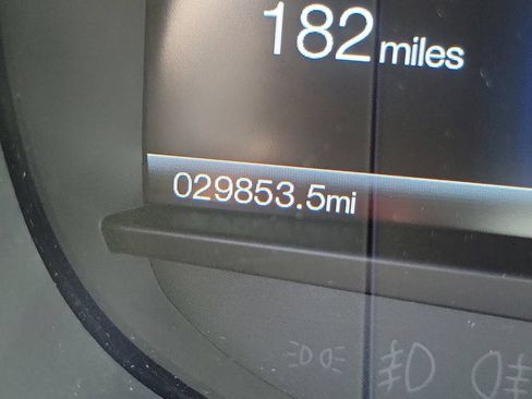 Used 2016 Ford Edge SEL w/ Equipment Group 201A FWD image 29