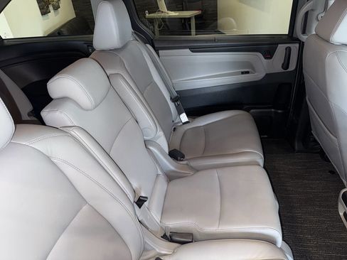 Used 2022 Honda Odyssey EX-L image 25