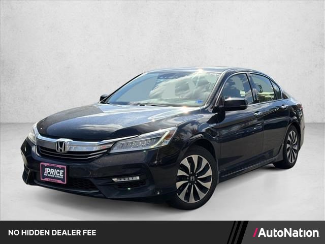 Used 2017 Honda Accord Touring image 1