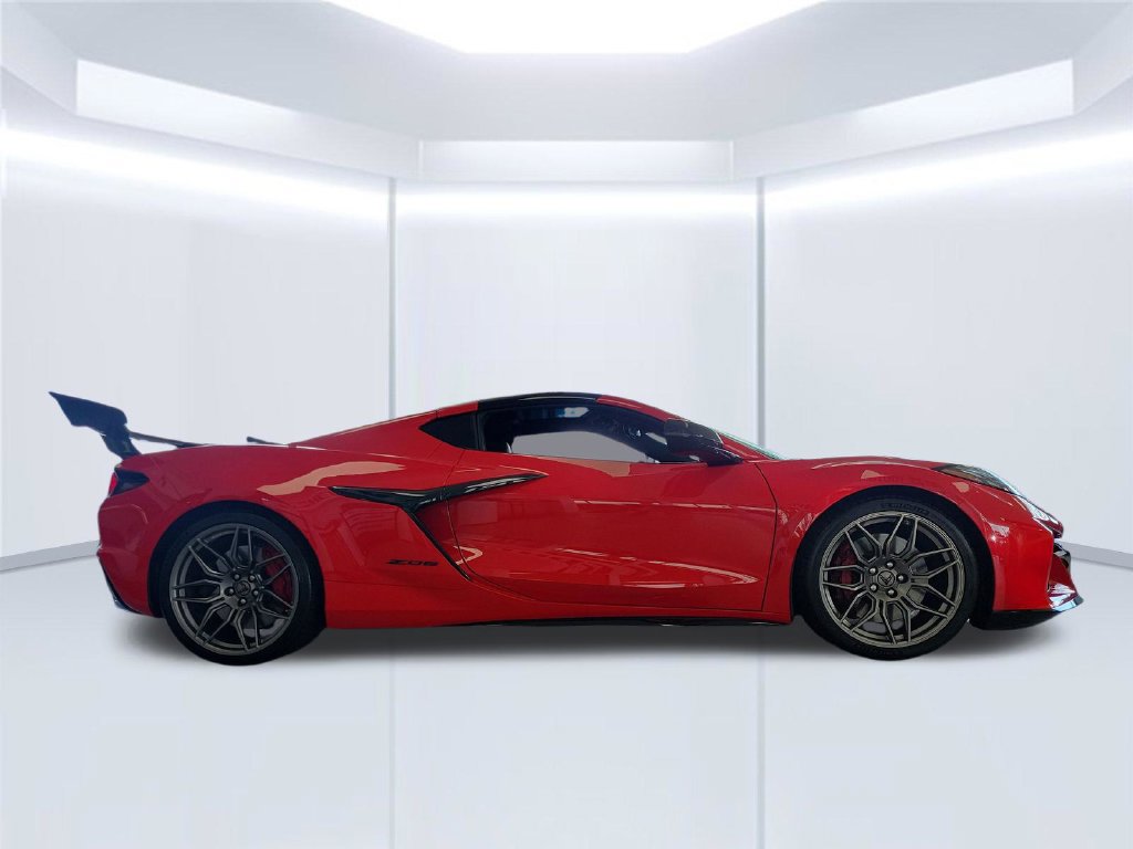Used 2026 Chevrolet Corvette Z06 w/ Battery Protection Package RWD image 9