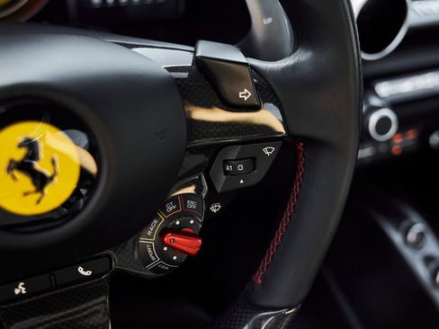 Used 2020 Ferrari 812 Superfast RWD image 51