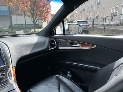 Used 2020 Lincoln Nautilus Reserve w/ Cargo Utility Package image 23