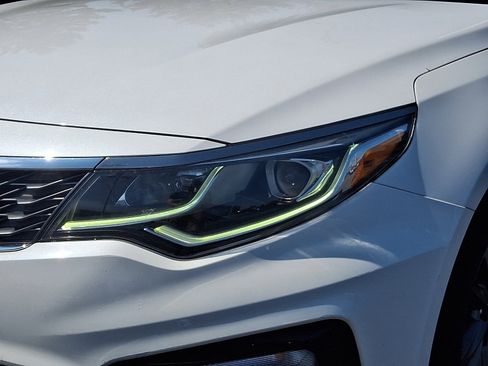 Used 2020 Kia Optima LX FWD image 9