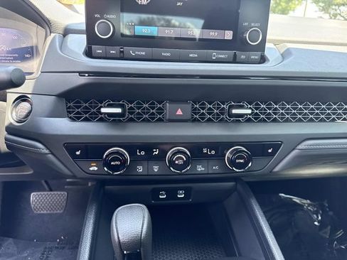 Certified 2023 Honda Accord EX image 26
