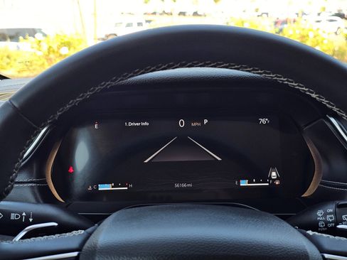 Used 2024 Jeep Grand Cherokee Laredo image 37