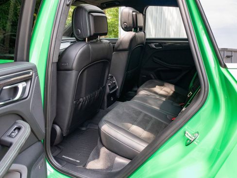 Used 2023 Porsche Macan GTS image 33