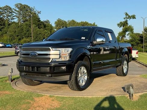 Used 2020 Ford F150 Platinum w/ Equipment Group 701A Luxury AWD/4WD image 3