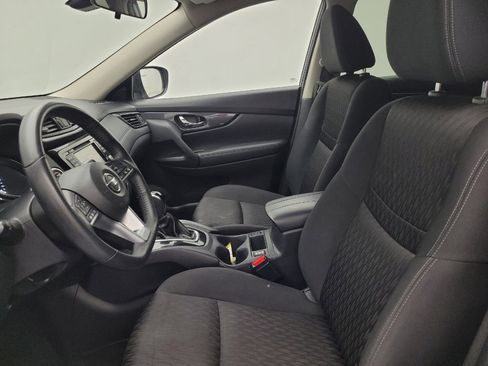 Used 2020 Nissan Rogue SV image 17