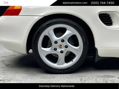 Used 2000 Porsche Boxster RWD image 34