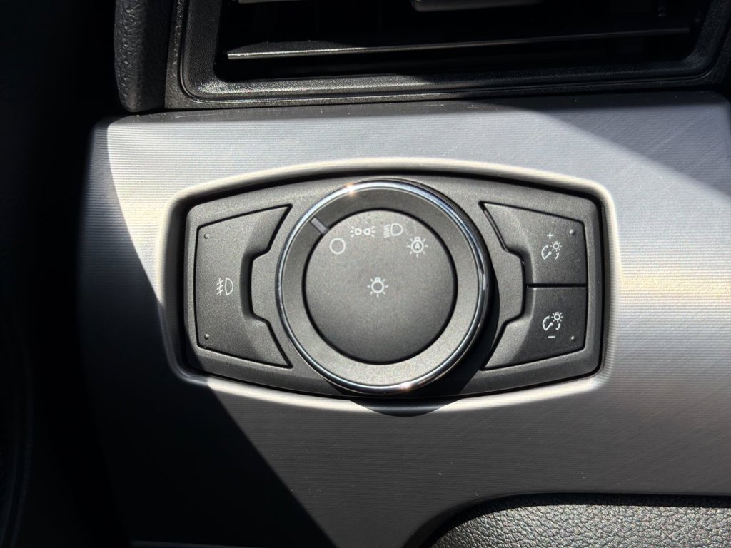 Used 2020 Ford Mustang Premium RWD image 19