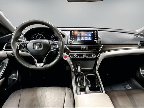 Used 2020 Honda Accord EX image 9