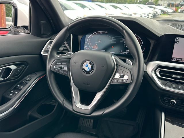 Used 2021 BMW 330i Sedan w/ Convenience Package RWD image 16