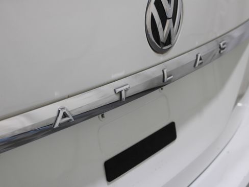 Used 2018 Volkswagen Atlas SE image 29