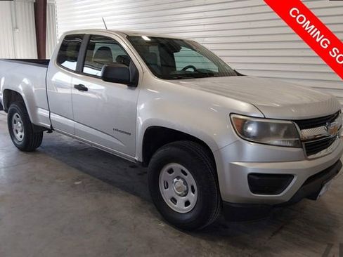 Used 2016 Chevrolet Colorado W/T w/ WT Convenience Package image 2