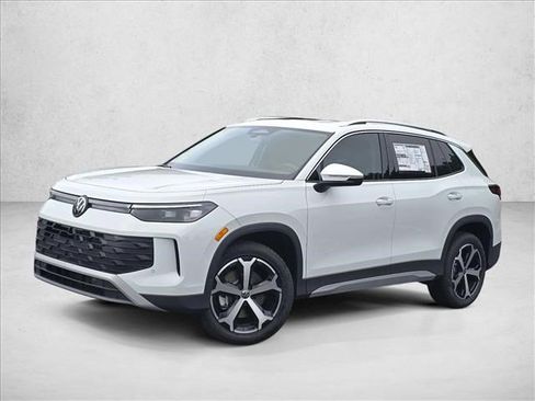 New 2026 Volkswagen Tiguan SE image 1