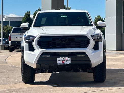 New 2026 Toyota Tacoma TRD Off-Road w/ TRD Off Road Upgrade Package AWD/4WD image 10