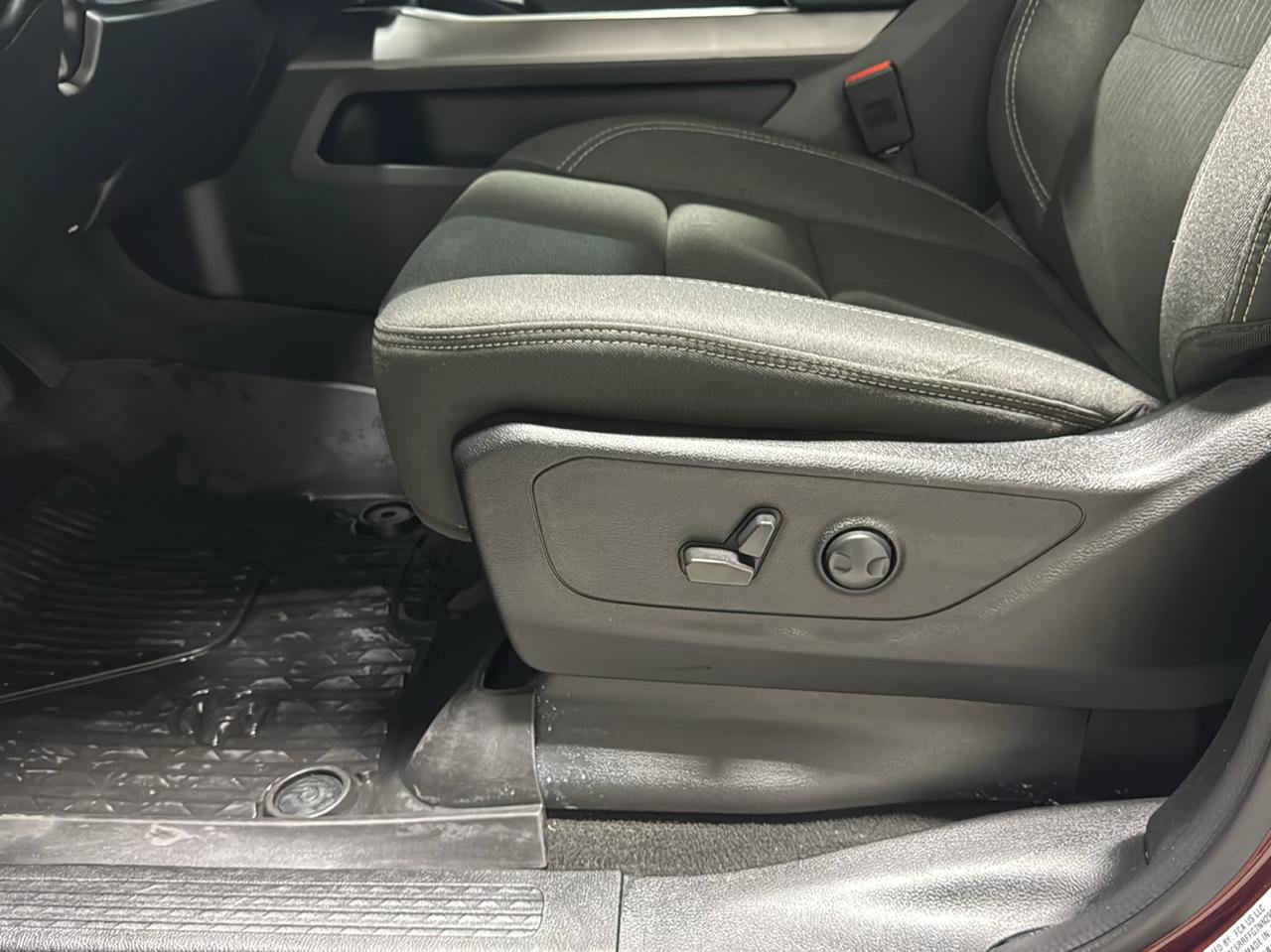 Used 2022 RAM 1500 Big Horn AWD/4WD image 17