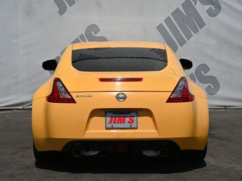 Used 2018 Nissan 370Z Coupe w/ Z34 Heritage Edition - Yellow image 5