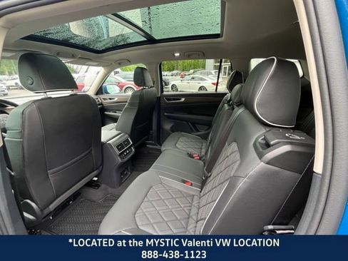 Certified 2025 Volkswagen Atlas SEL Premium R-Line image 12