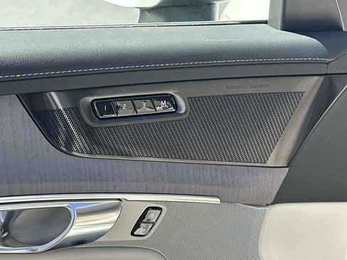 New 2026 Volvo XC90 T8 Ultra w/ Protection Package Premier image 12