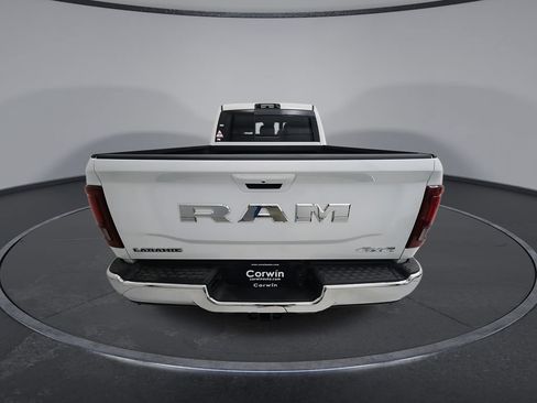 New 2026 RAM 2500 Laramie AWD/4WD image 7