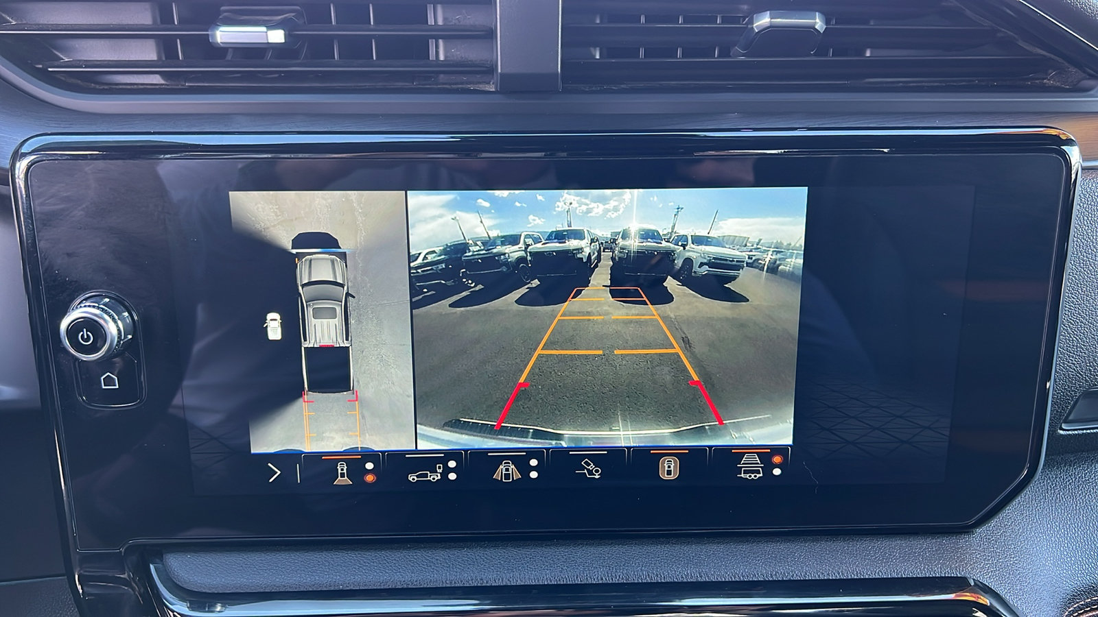 Certified 2025 GMC Sierra 1500 AT4 AWD/4WD image 25