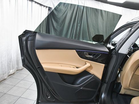 Used 2021 Audi Q8 Premium Plus w/ Premium Plus Package image 14