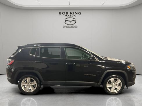 Used 2022 Jeep Compass Latitude w/ Convenience Group FWD image 6