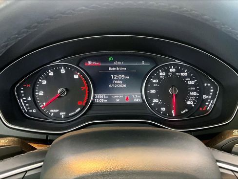 Used 2023 Audi Q5 2.0T Premium w/ Convenience Package AWD/4WD image 26
