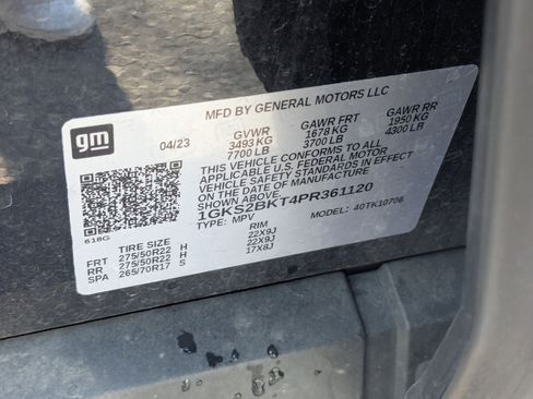 Used 2023 GMC Yukon SLT w/ SLT Premium Package image 30