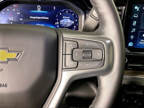 Used 2024 Chevrolet Silverado 1500 LT AWD/4WD image 26