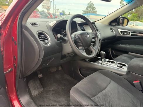 Used 2016 Nissan Pathfinder SV AWD/4WD image 10