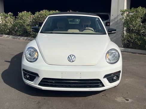 Used 2013 Volkswagen Beetle 2.0T FWD image 4