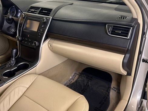 Used 2017 Toyota Camry LE image 12