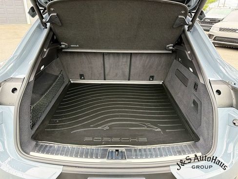 Used 2022 Porsche Cayenne Turbo GT AWD/4WD image 31