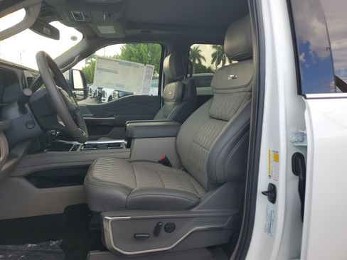 New 2026 Ford F250 Platinum w/ Platinum Plus Package image 10