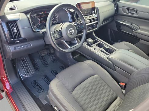 Certified 2023 Nissan Pathfinder SV image 25