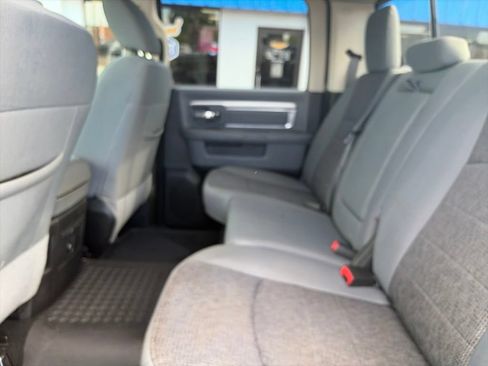 Used 2018 RAM 1500 Big Horn AWD/4WD image 32