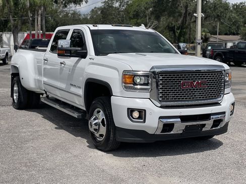Used 2016 GMC Sierra 3500 Denali w/ Duramax Plus Package image 10
