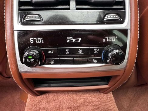 Used 2018 BMW 750i xDrive AWD/4WD image 16