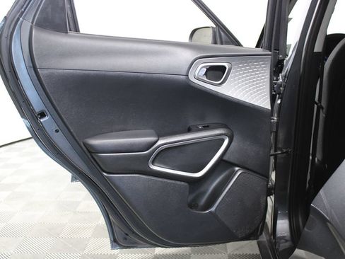 Used 2023 Kia Soul LX w/ Option Group 015 FWD image 20
