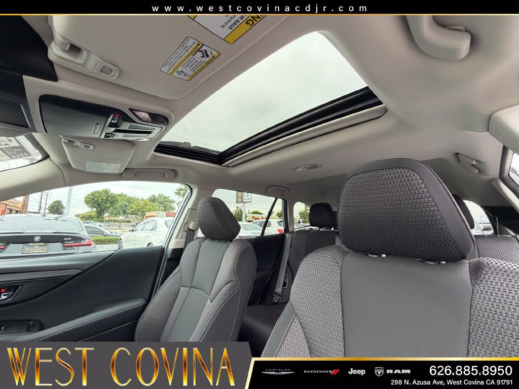 Used 2025 Subaru Outback Premium AWD/4WD image 34
