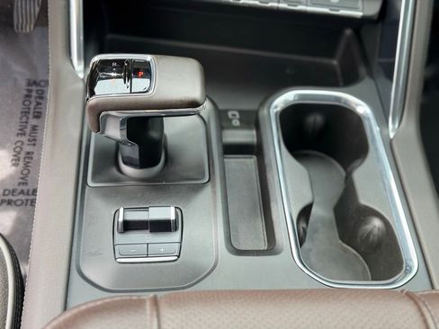 Used 2024 GMC Sierra 1500 Denali AWD/4WD image 17