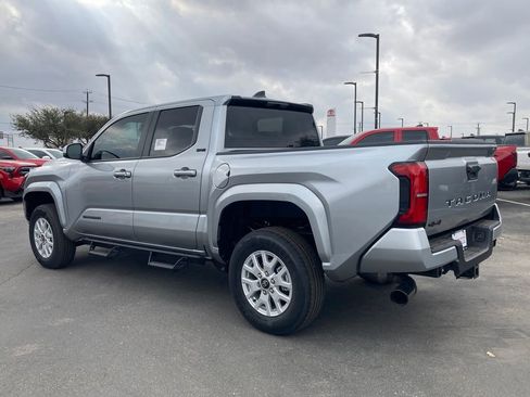 New 2026 Toyota Tacoma SR5 image 7