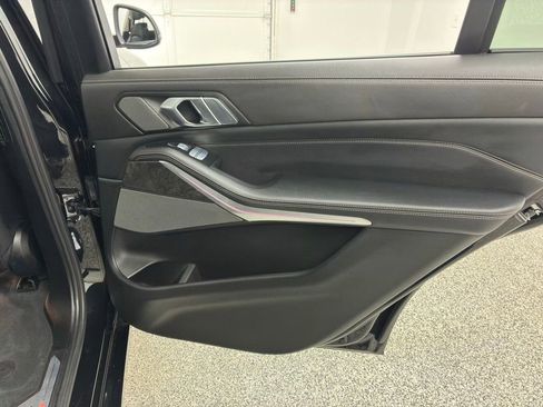 Used 2023 BMW X7 xDrive40i w/ Premium Package image 43