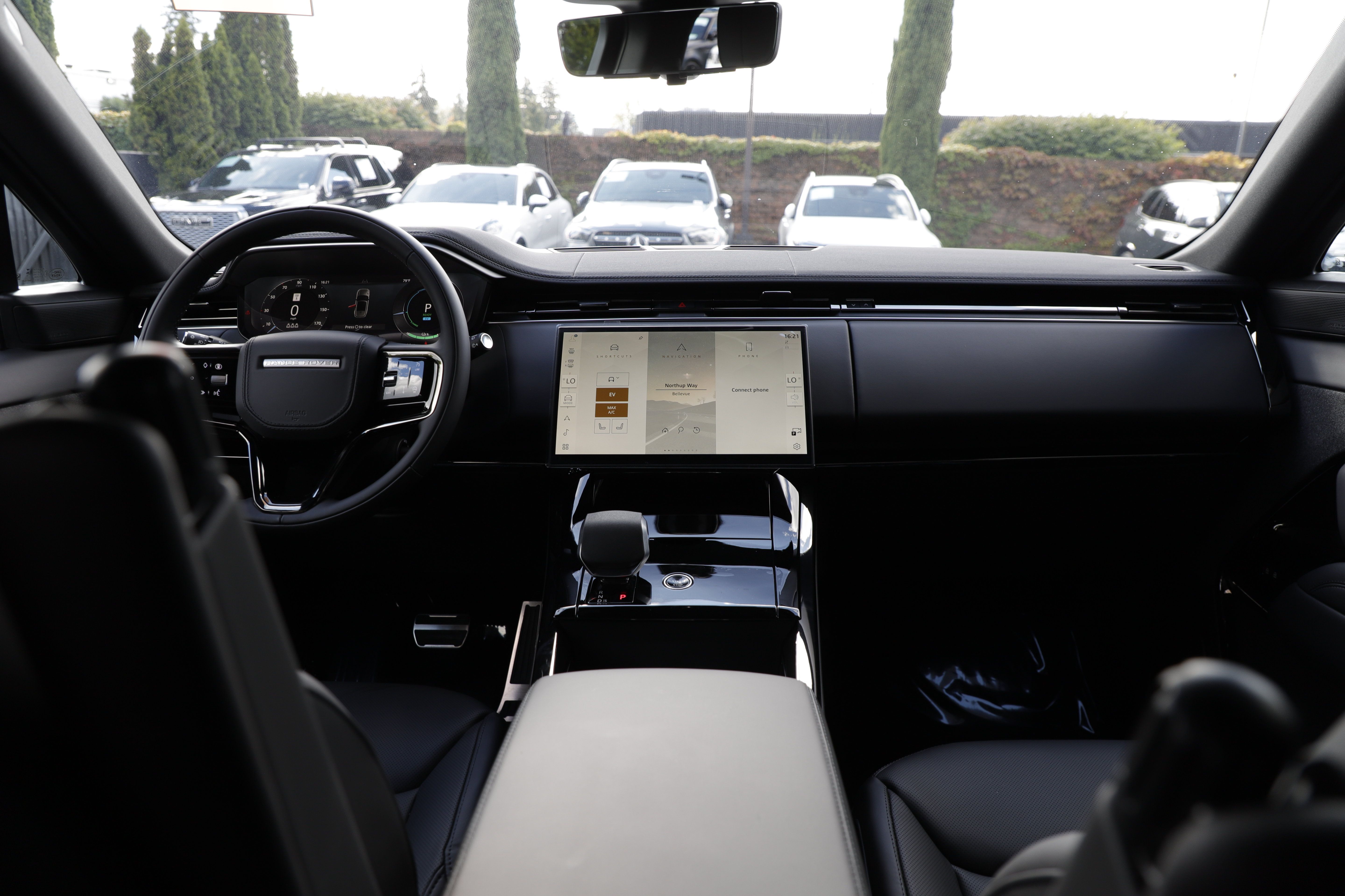 New 2026 Land Rover Range Rover Sport Dynamic SE AWD/4WD image 15