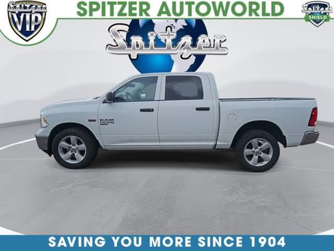 Used 2022 RAM 1500 Classic SLT AWD/4WD image 6