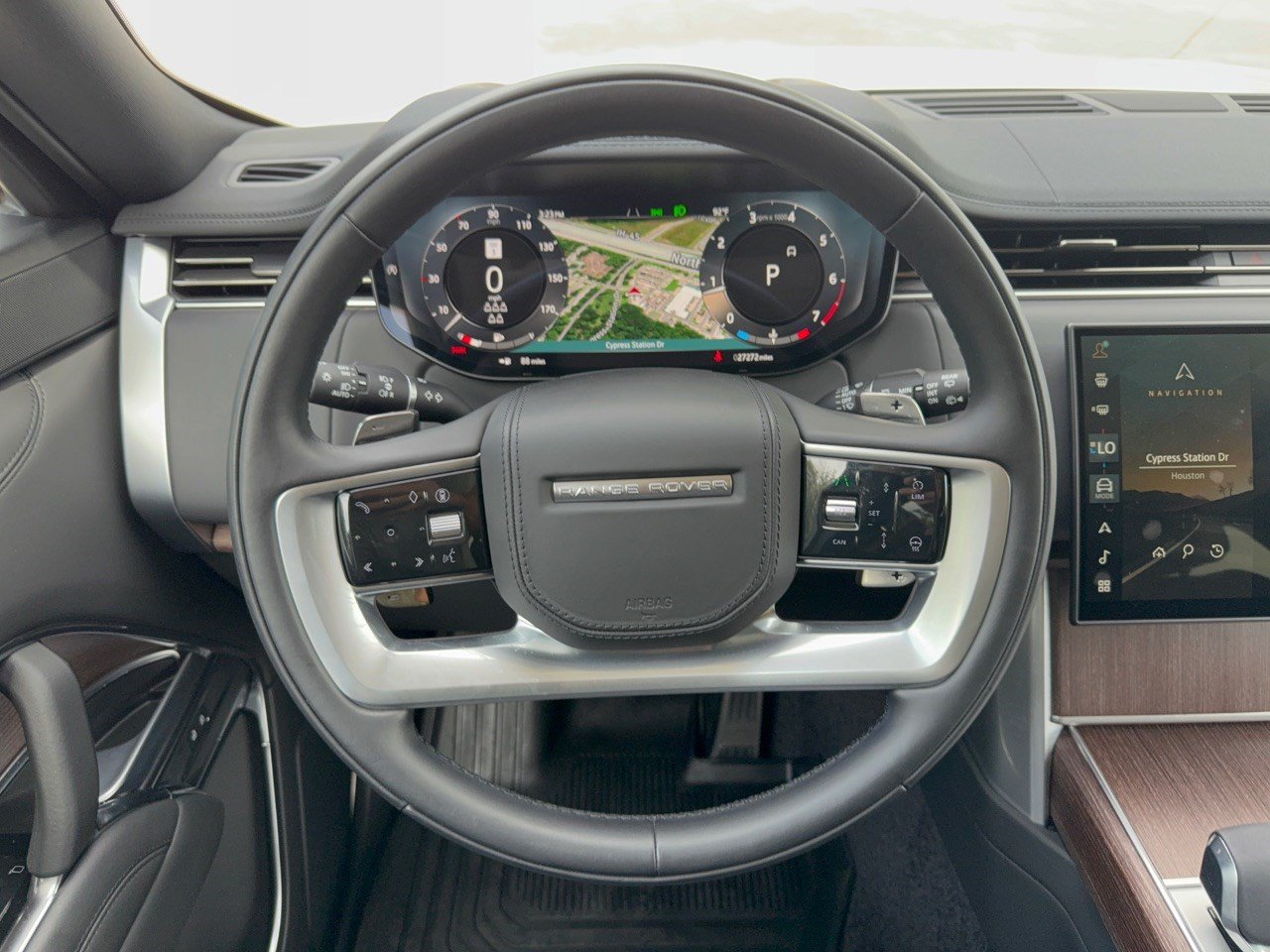 Used 2024 Land Rover Range Rover Long Wheelbase SE AWD/4WD image 10