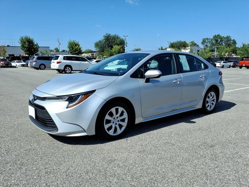 Certified 2024 Toyota Corolla LE FWD image 9